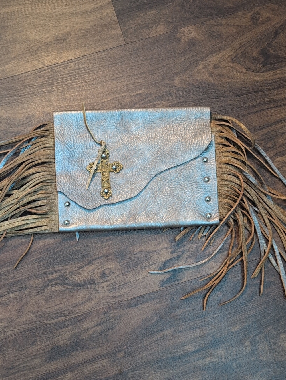 Fringed Metallic Cross Accent Clutch - Gray